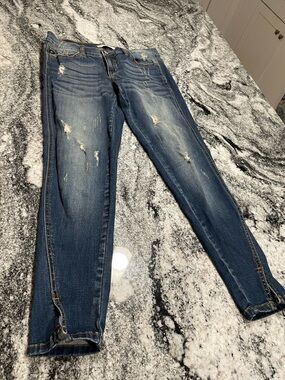 KanCan skinny blue jeans